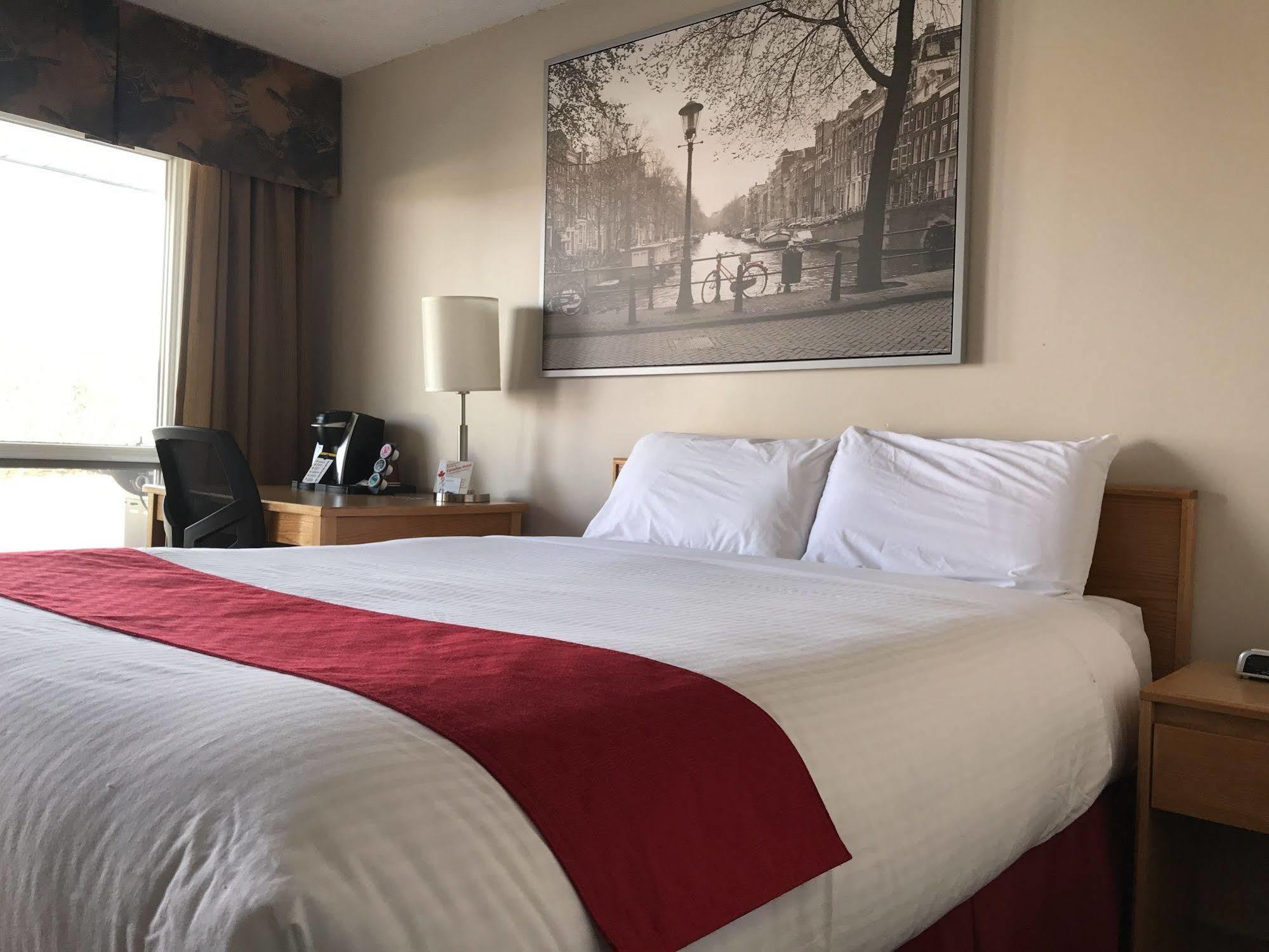 Canadian Motel Северен Батълфорд Екстериор снимка