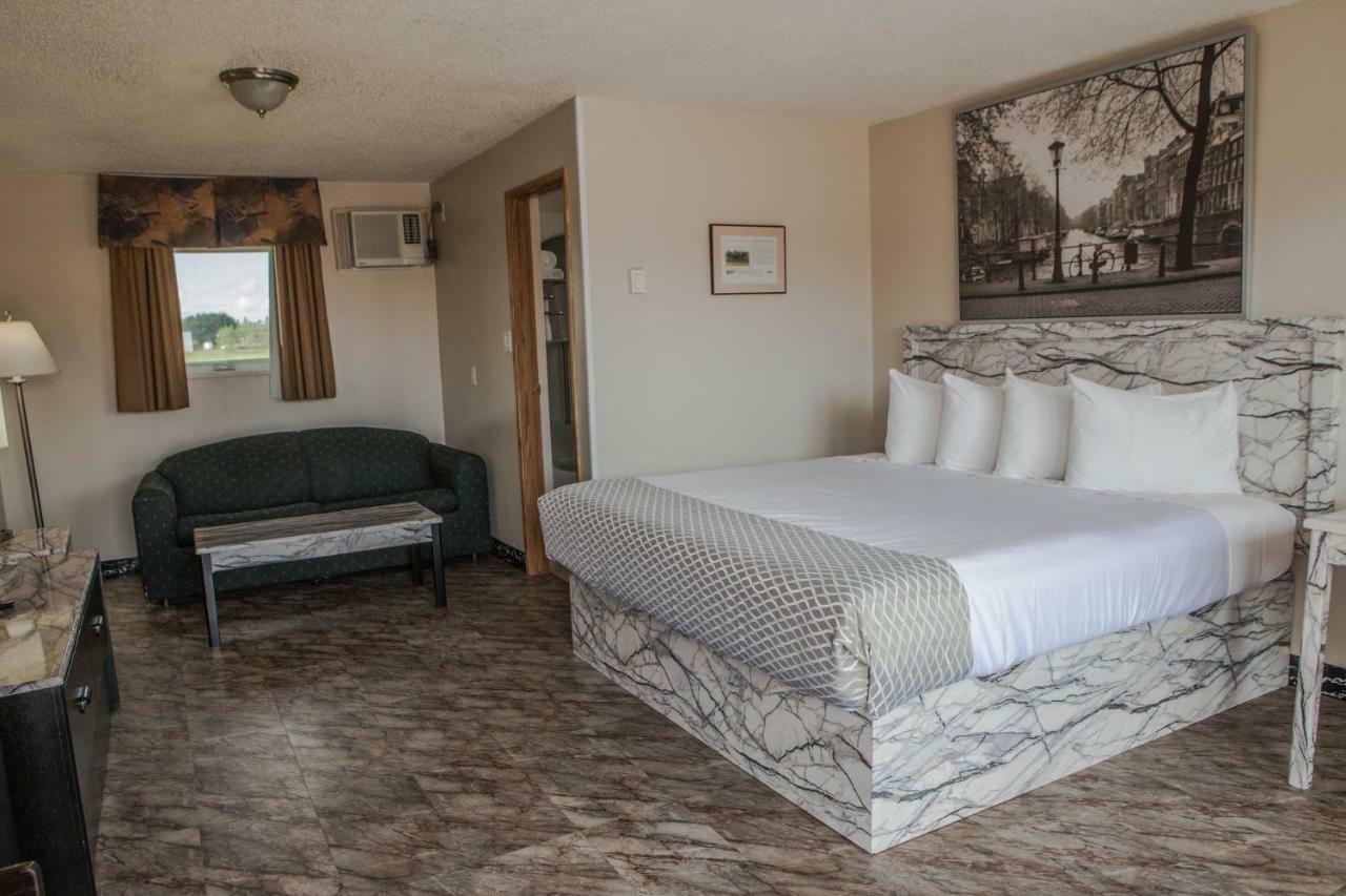 Canadian Motel Северен Батълфорд Екстериор снимка